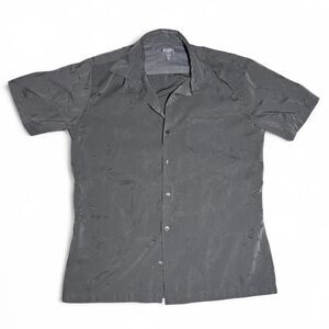 Van Heusen grey button up shirt Size M Shirt